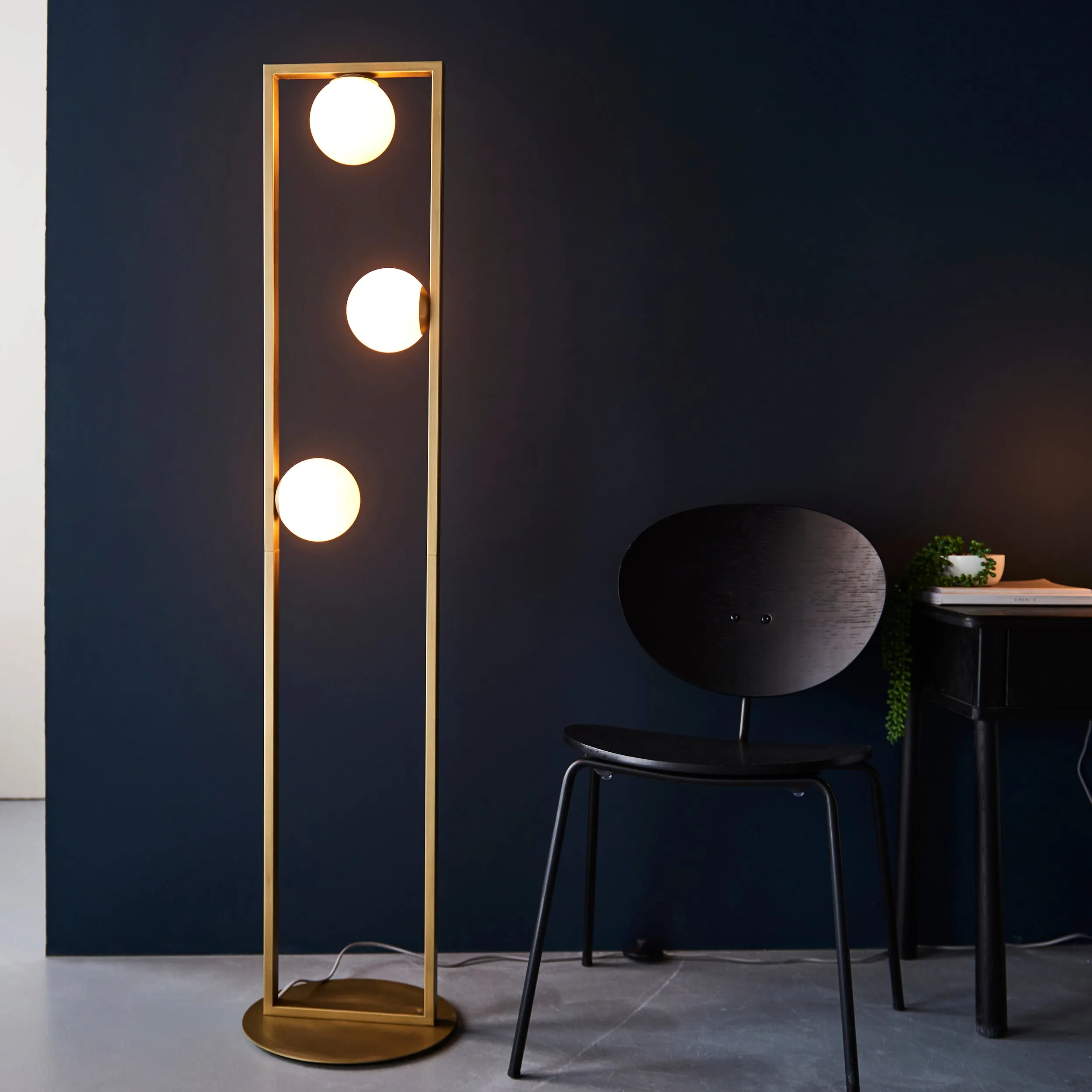 Amos Matisse Floor Lamp Brushed Gold