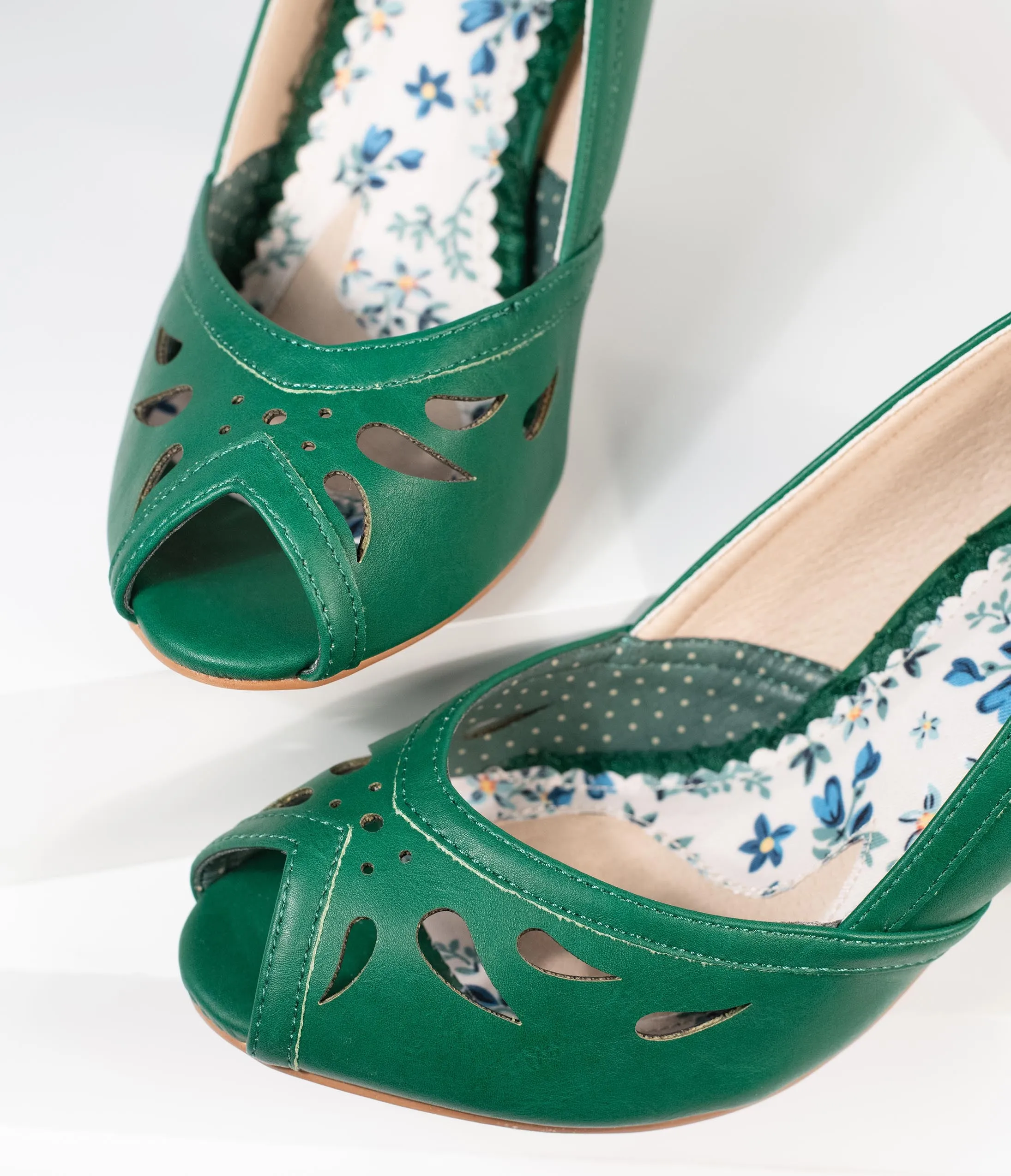 Bettie Page Green Leatherette Peep Toe Marilyn Pumps