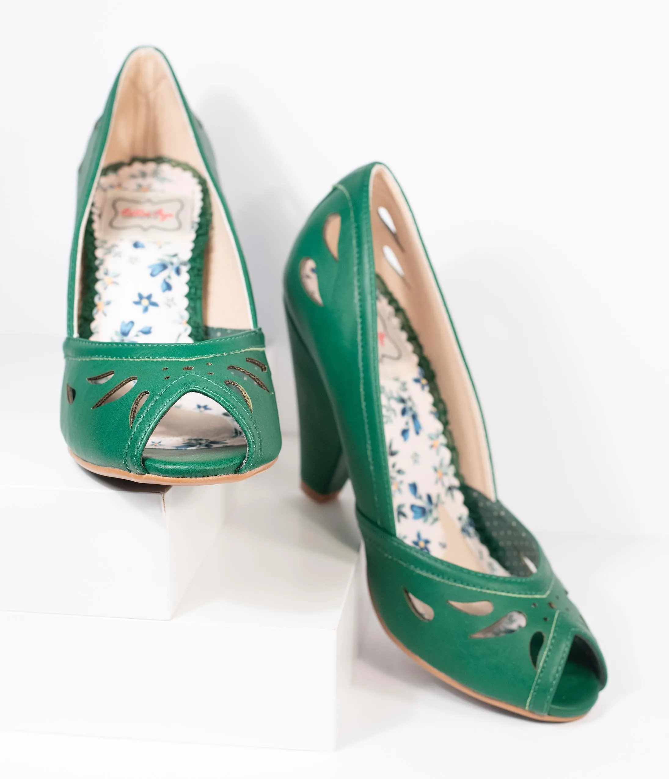 Bettie Page Green Leatherette Peep Toe Marilyn Pumps