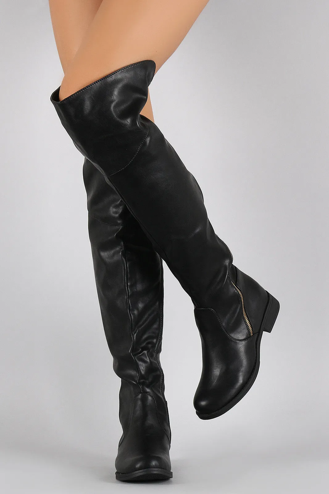 Diagonal Zipper Riding Flat Boots