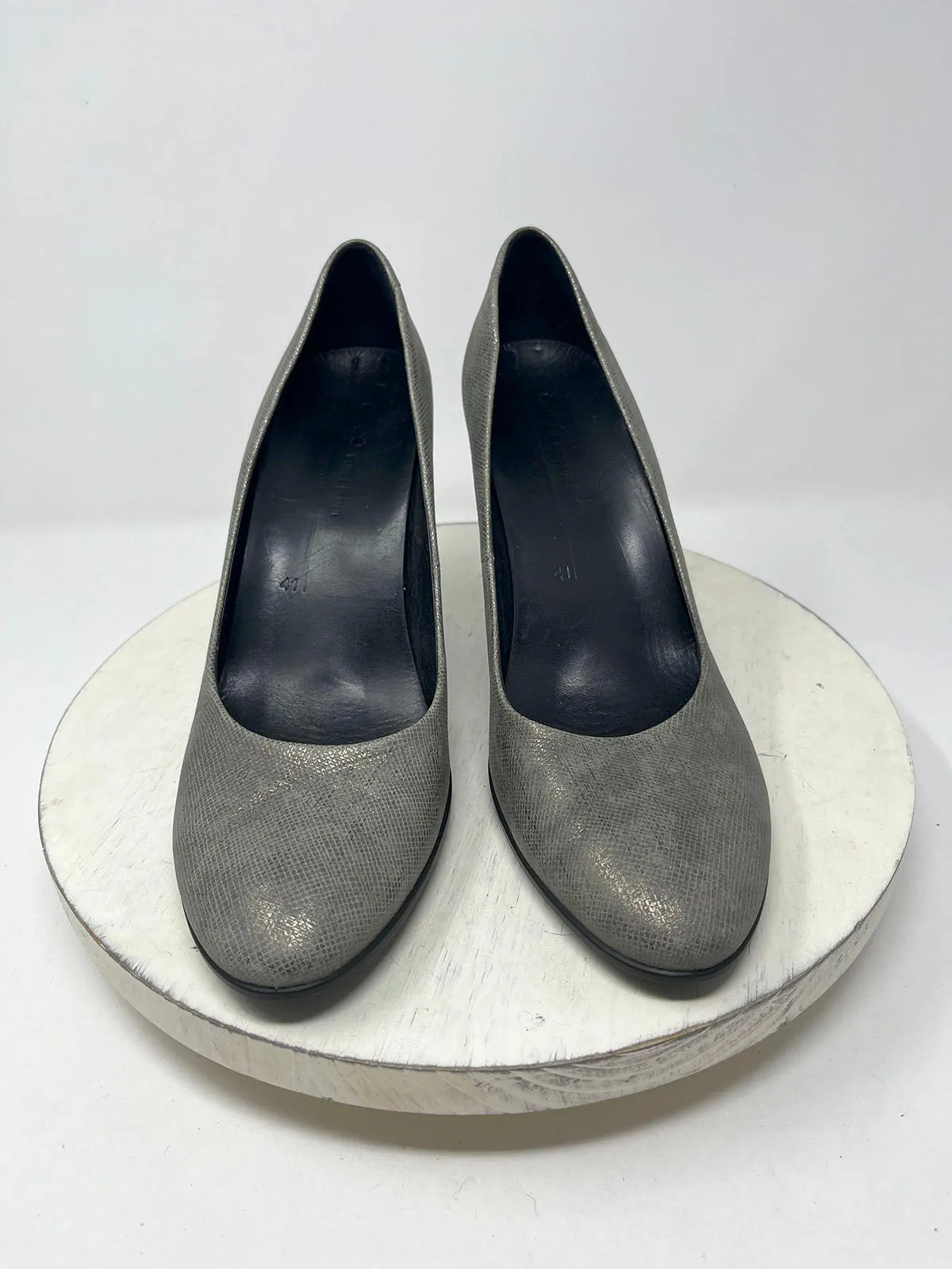 ecco Size 10/10.5 (41) Gray Cross- hatched Pumps