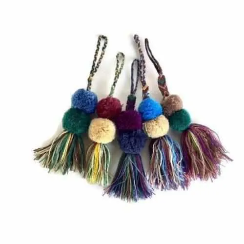 Friendship Pompom Zipper Pull - Mexico