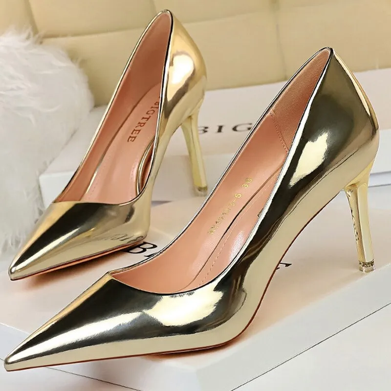 Graduation Gift Fashion Kitten Heels Patent Leather Woman Pumps Stiletto Heels 7.5 Cm 10.5cm High Heels Shoes Wedding Shoes Sexy Party Shoes