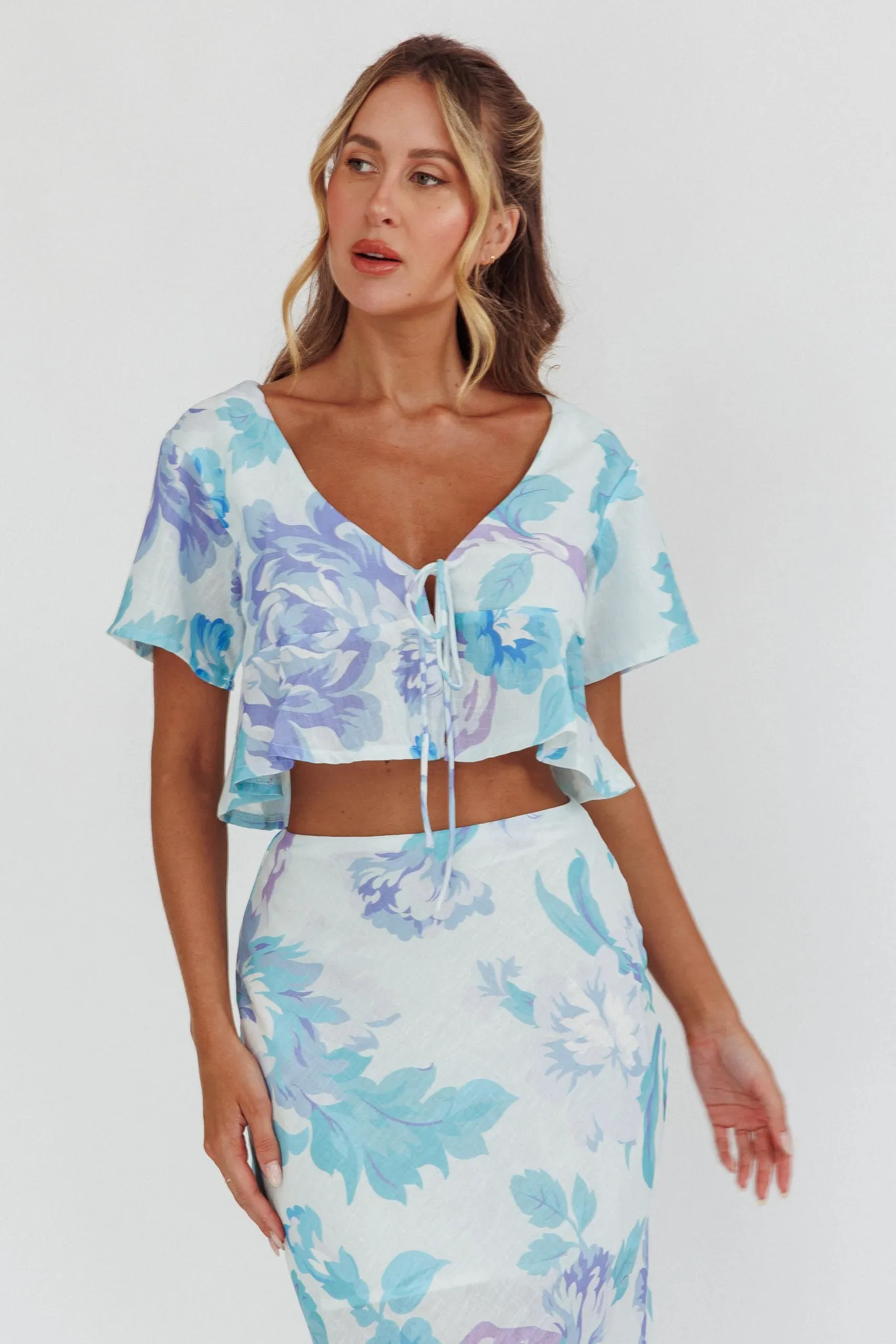 La Vie Tied Bust Crop Top Floral Blue