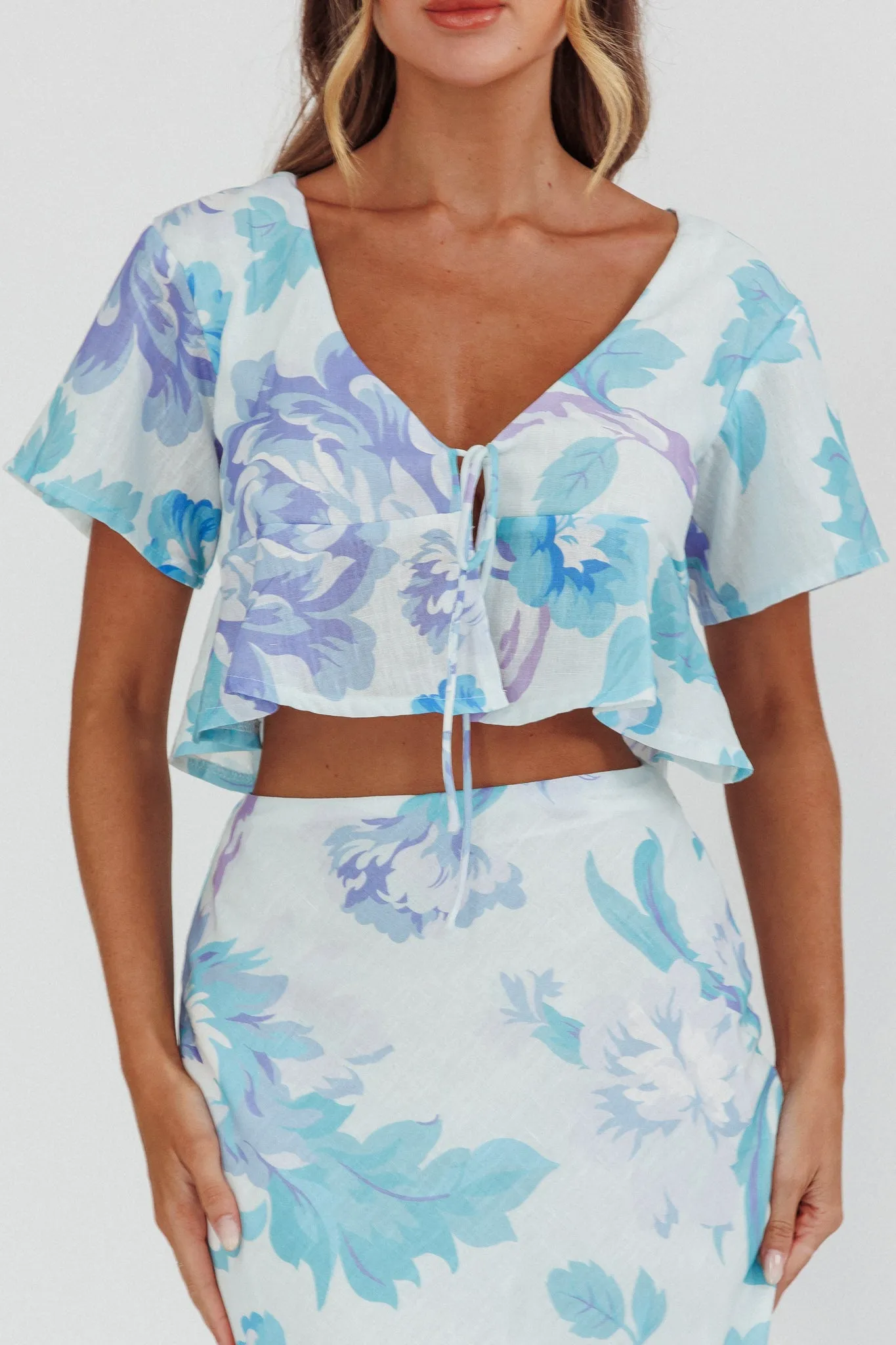 La Vie Tied Bust Crop Top Floral Blue