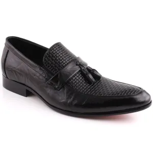 Men “RAWSON” Textured Vamp Moc Toe Dual Shade Tassel Loafer Shoes