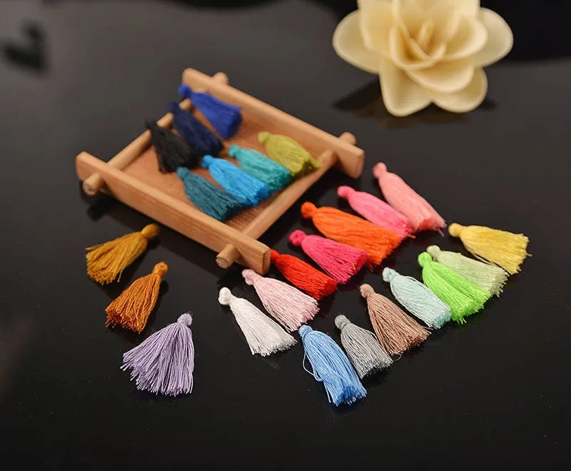 Mini Cotton Tassel Tiny Small Short Fluffy Boho Fringe Dangle 3.6cm Multi Color Bracelet Earring Macrame Keychain Curtain Garland Wall Art