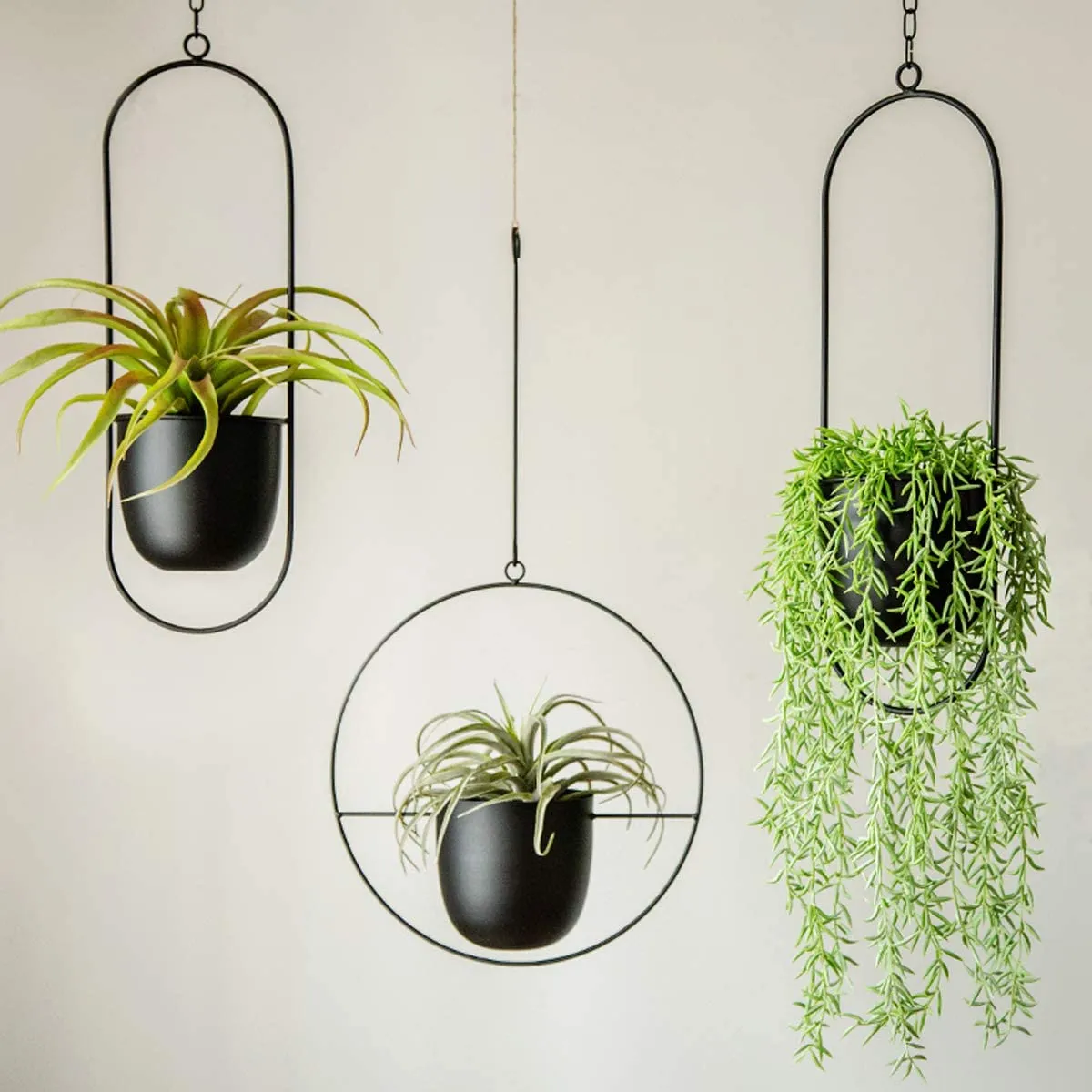 Minimalist Metal Plant Hanger Oval Shape-Black