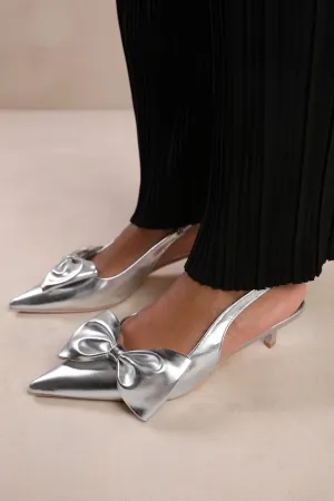 SANTORINI LOW KITTEN HEELS WITH POINTED TOE AND BOW DETAIL IN SILVER