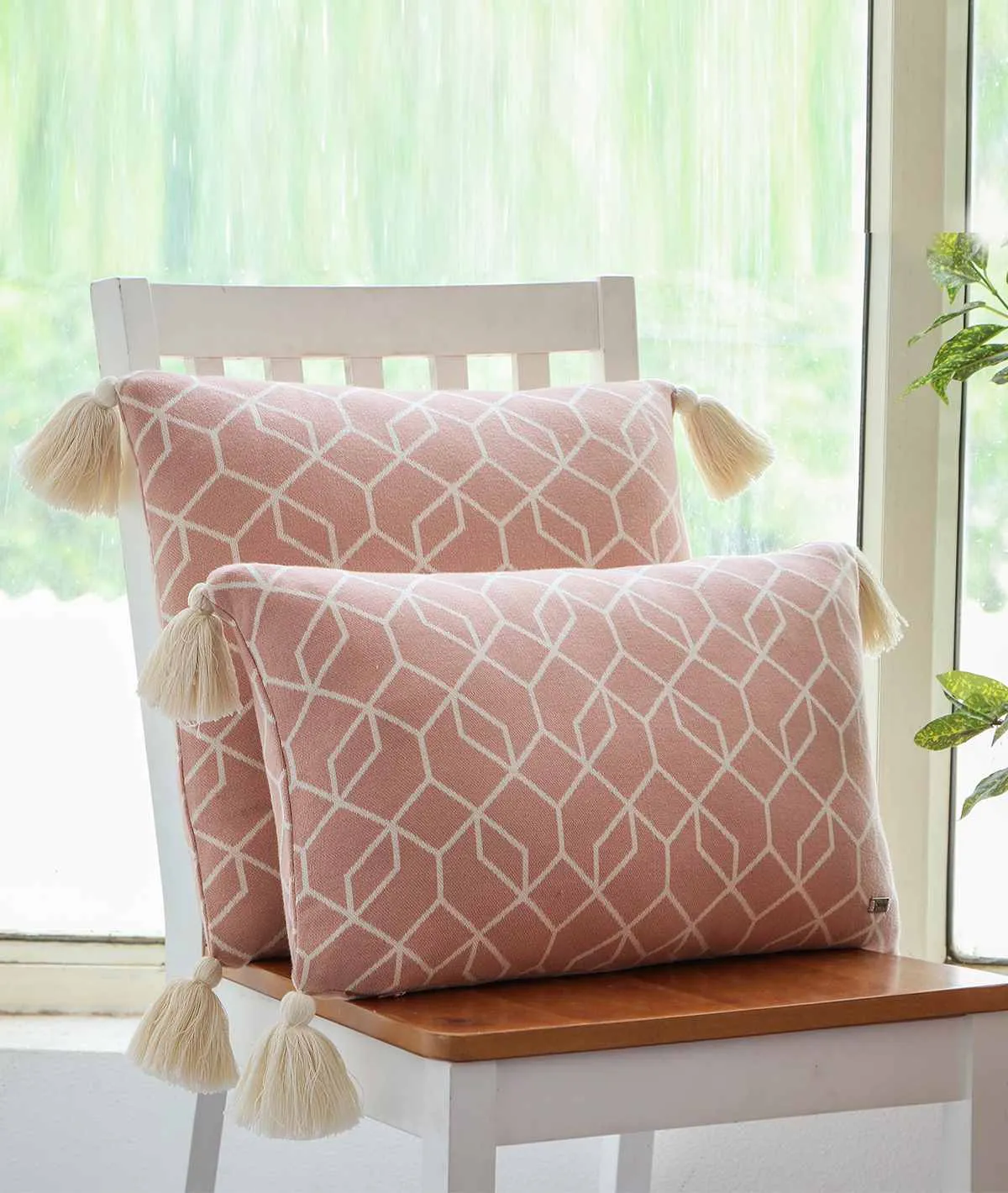 Trellis Cotton Knitted Decorative Blush Pink & Natural Color 16 x 16 Inches Cushion Cover