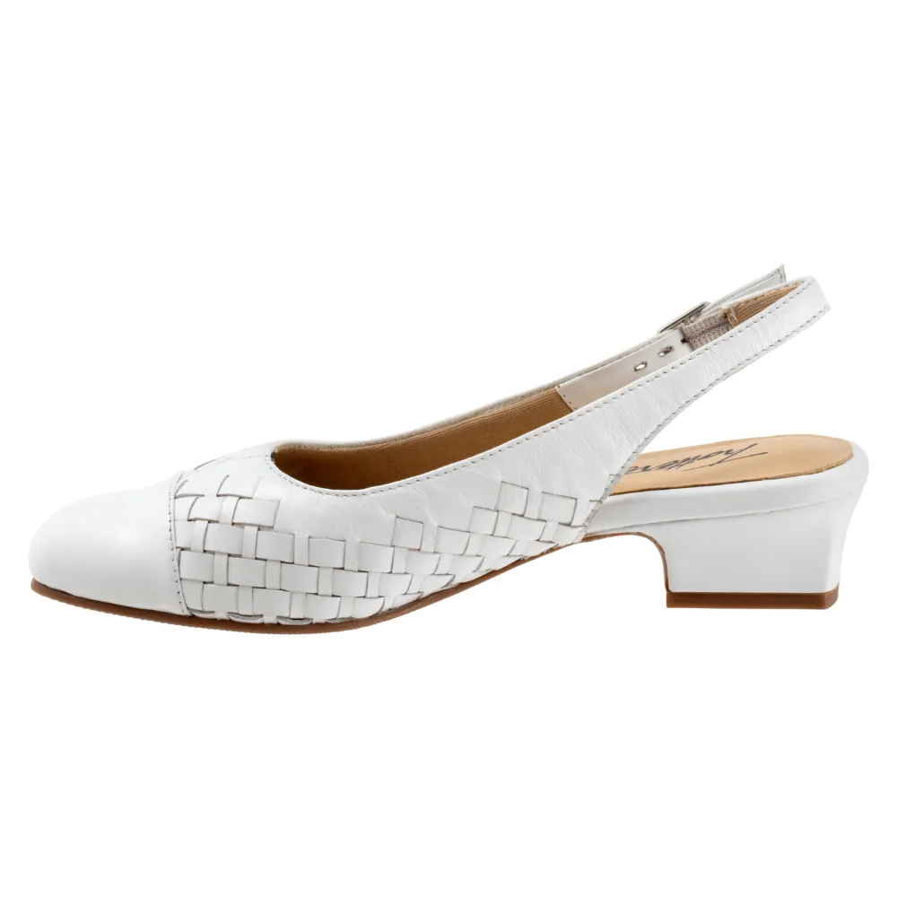 Trotters Dea Woven White Leather Pump (Women's)